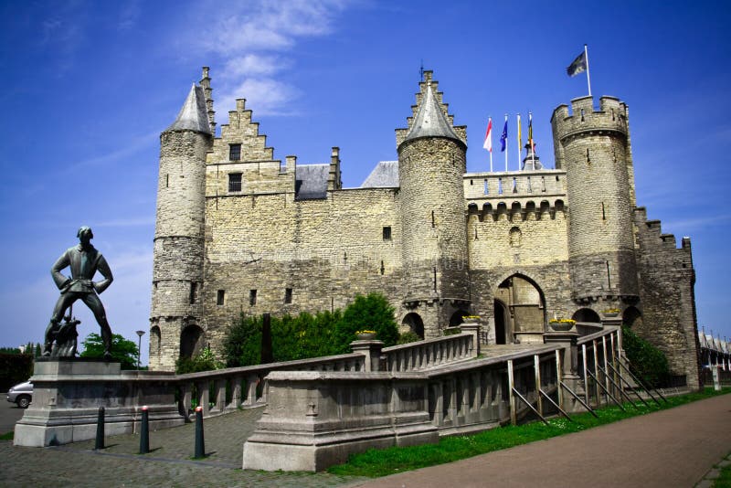 (piedra) castillo de amberes, Bélgica.