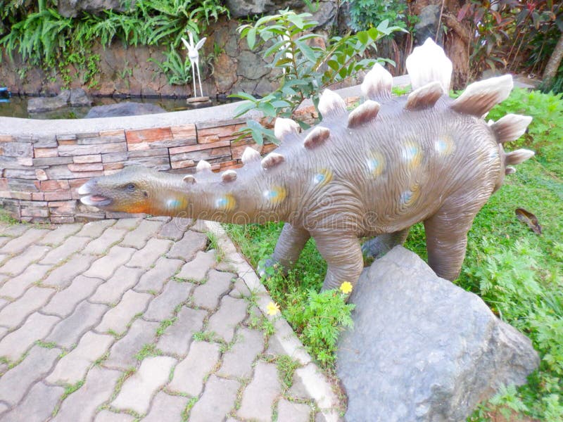 Stegosauro dinosauro immagini stock