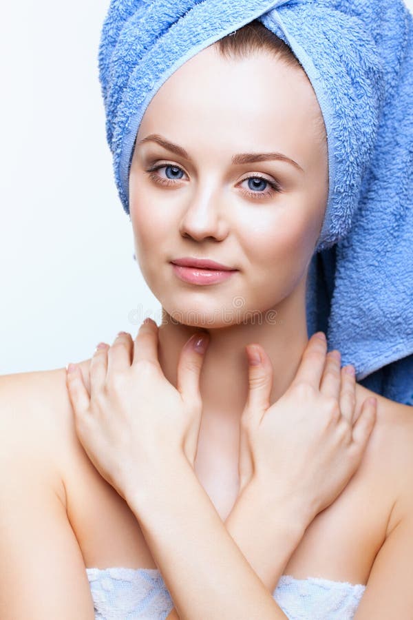Steinmassage auf Weiß lizenzfreie stockbilder Steinmassage auf Weiß lizenzfreie stockbilder