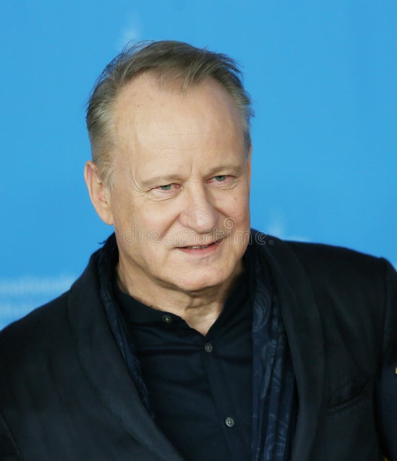 Stellan Skarsgard assiste al ritorno del ` al ` di Montauk immagini stock Stellan Skarsgard assiste al ritorno del ` al ` di Montauk immagini stock