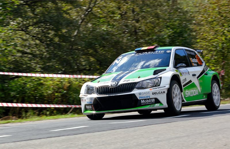 Stemmende de verzamelingsauto van Skoda Fabia R5 stock foto Stemmende de verzamelingsauto van Skoda Fabia R5 stock foto