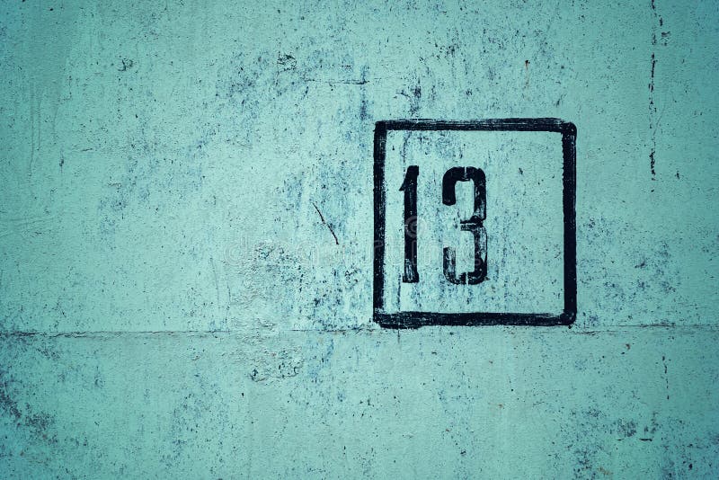 Фон 13. Unlucky фон. Блок номер 13. Картинки 9 на 13. Number 13 is thought to.