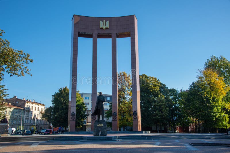 monument of national Ukrainian hero S. Bandera and great trident in Lvov  city Stock Photo - Alamy