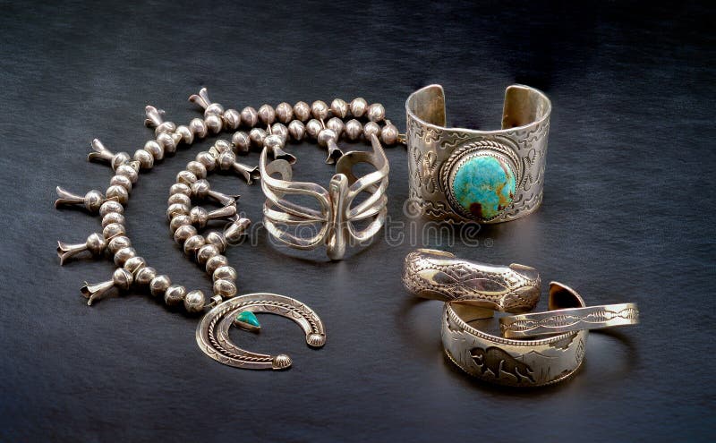 Native American One Of The Best Vintage Znavajo Turquoise Sterling Sluster Bracelet Old Native American One Of The Best Vintage Znavajo Turquoise Sterling Sluster Bracelet Old