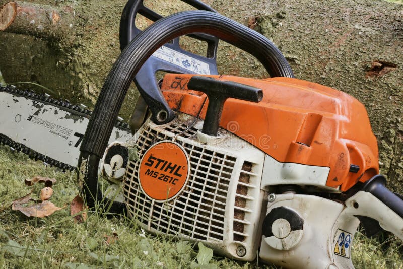 520 Stihl Chainsaw Images, Stock Photos, 3D objects, & Vectors