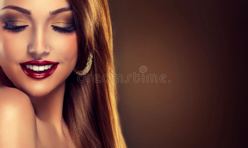 Stile di lusso di modo fotografie stock libere da diritti Stile di lusso di modo fotografie stock libere da diritti