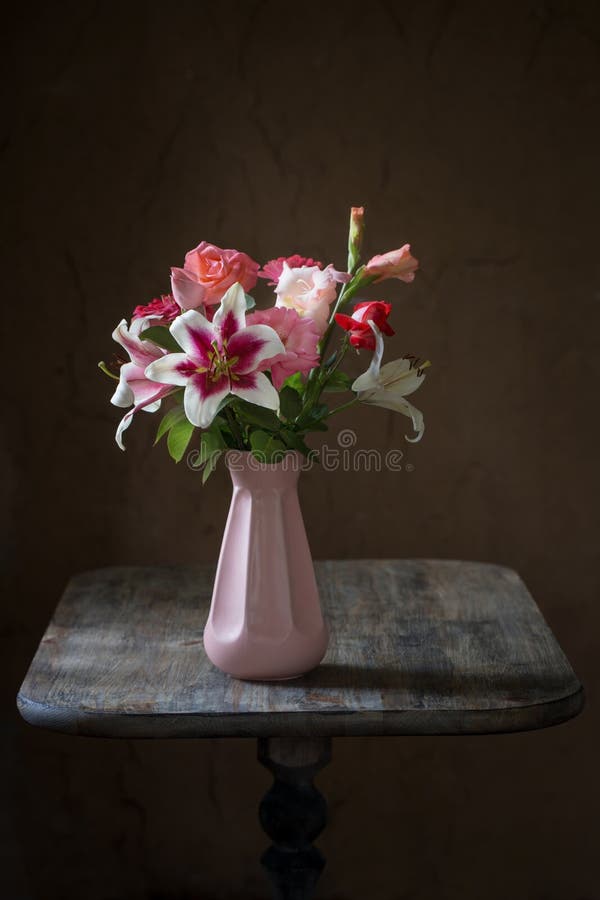 10,561 Still Life Flowers Dark Background Stock Photos Free & Royalty