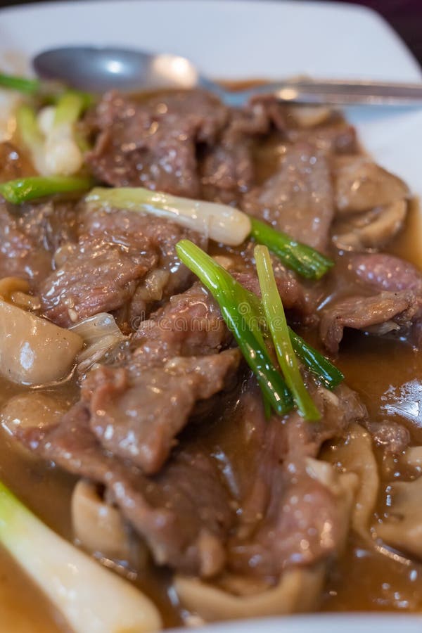 Stir Fried Beef with Oyster Sauce Stock Photo - Image of cook, meat ...