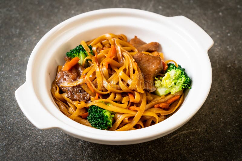 Stir-fried Noodles with Pork and Vegetable Stock Photo - Image of asia