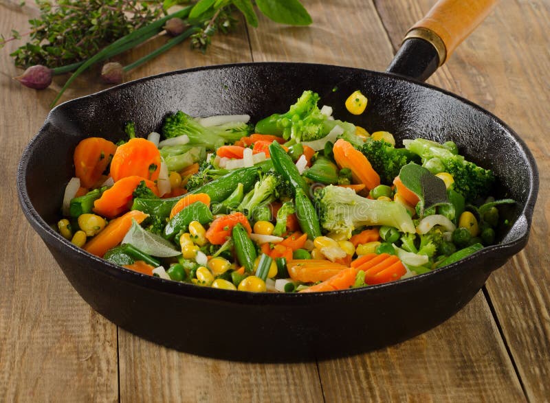 Stir Fried Vegetables in a Iron Skillet Stock Image Image of green