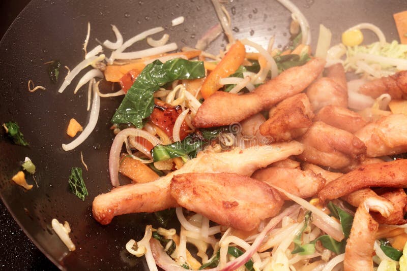 Stir Fry Chicken Vegetables Wok Stock Image - Image of onion, diet