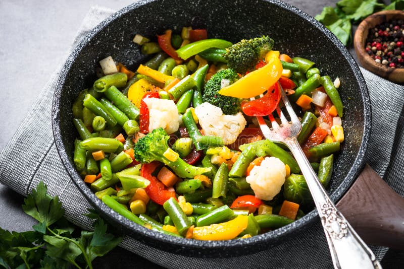 Stir Fry Vegetables in the Wok. Stock Photo - Image of diet, beans