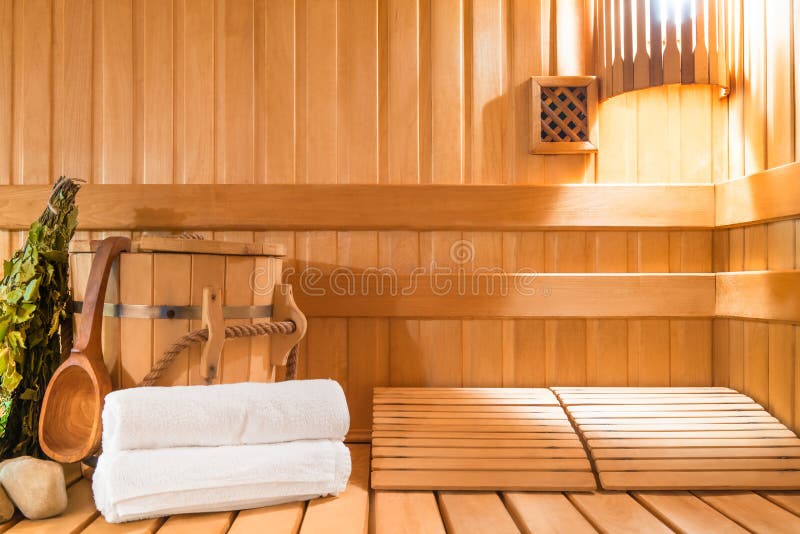 Stoomruimte van natuurlijk hout wordt gemaakt dat stock afbeeldingen Stoomruimte van natuurlijk hout wordt gemaakt dat stock afbeeldingen