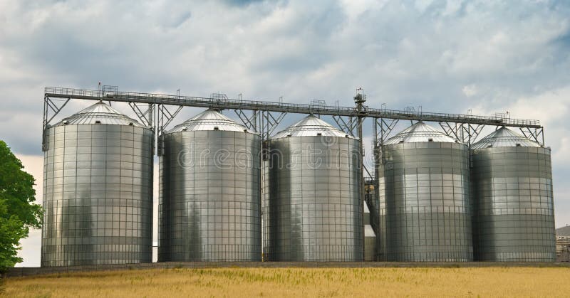 Five, made of steel, storage tanks in an ethanol factory