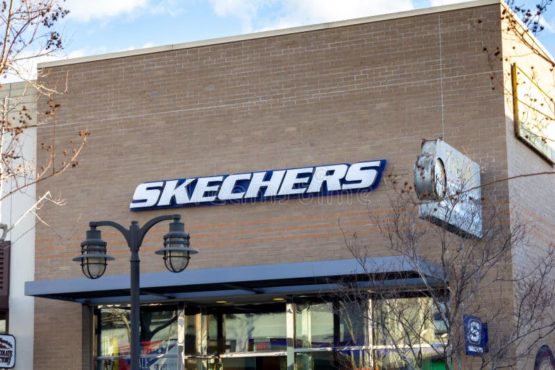 sketchers shoe store