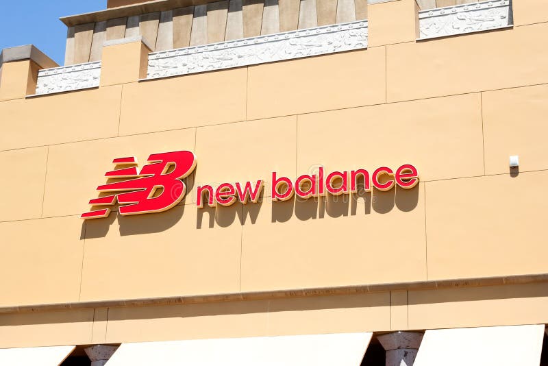 new balance store los angeles