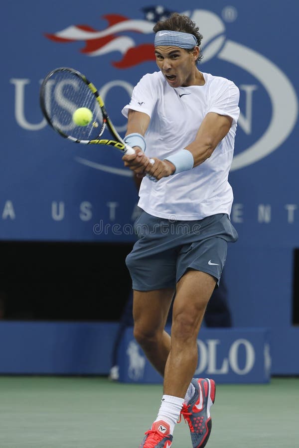 Storslagen Slam för tolv gånger mästare Rafael Nadal under semifinalmatch på US Open 2013 mot Richard Gasquet arkivfoto