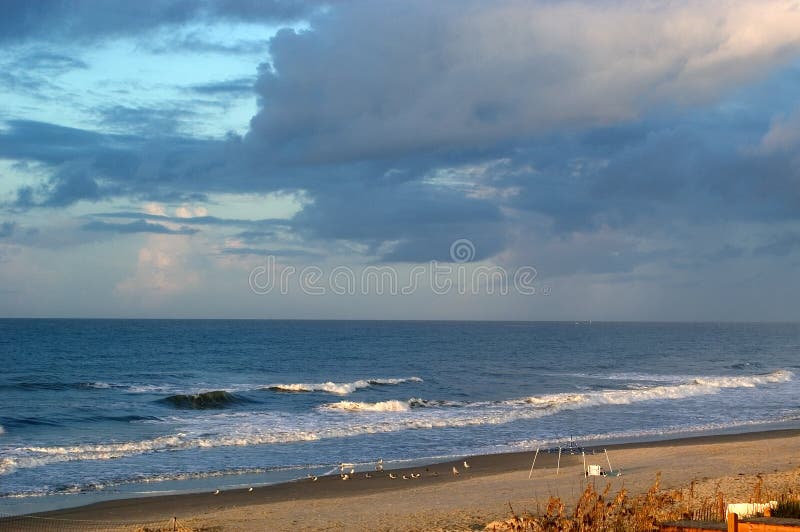 Storw que fabrica cerveja sobre o oceano foto de stock Storw que fabrica cerveja sobre o oceano foto de stock
