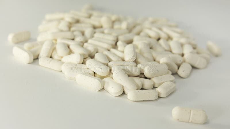 Stos kolagenów nadprogramy odizolowywający na białym tle, alternatywny proteinowy traktowanie dla piękna z wewnątrz zdjęcia stock Stos kolagenów nadprogramy odizolowywający na białym tle, alternatywny proteinowy traktowanie dla piękna z wewnątrz zdjęcia stock