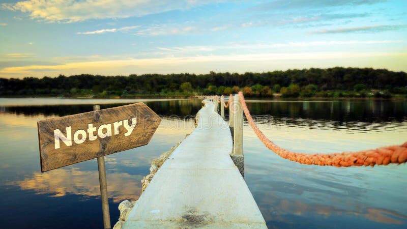 Bewegwijzering naar de notaris stock afbeeldingen