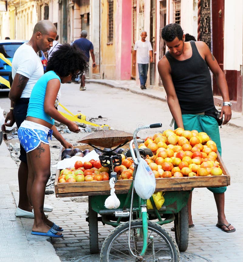 Straatventer in Havana royalty-vrije stock afbeelding Straatventer in Havana royalty-vrije stock afbeelding