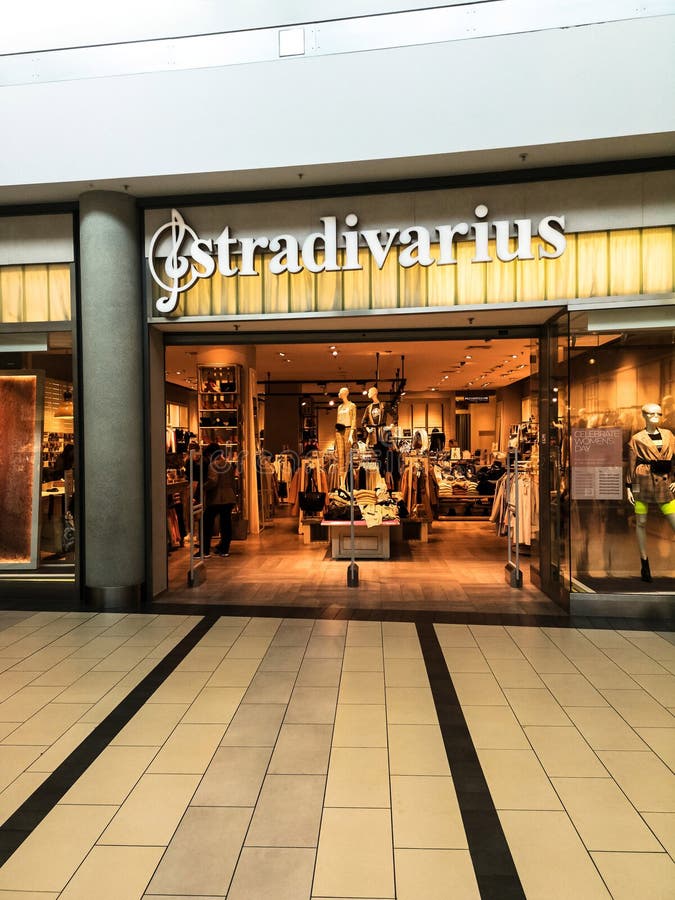 Stradivarius Inditex Company Clothing Shop Entrance. Editorial Image ...