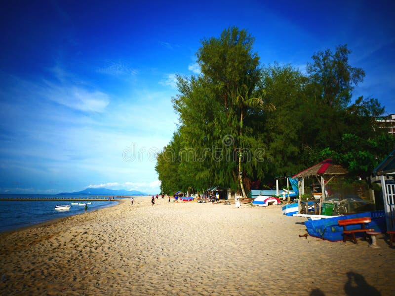 Strand-Szene In Penang, Malaysia Redaktionelles Stockfoto - Bild von