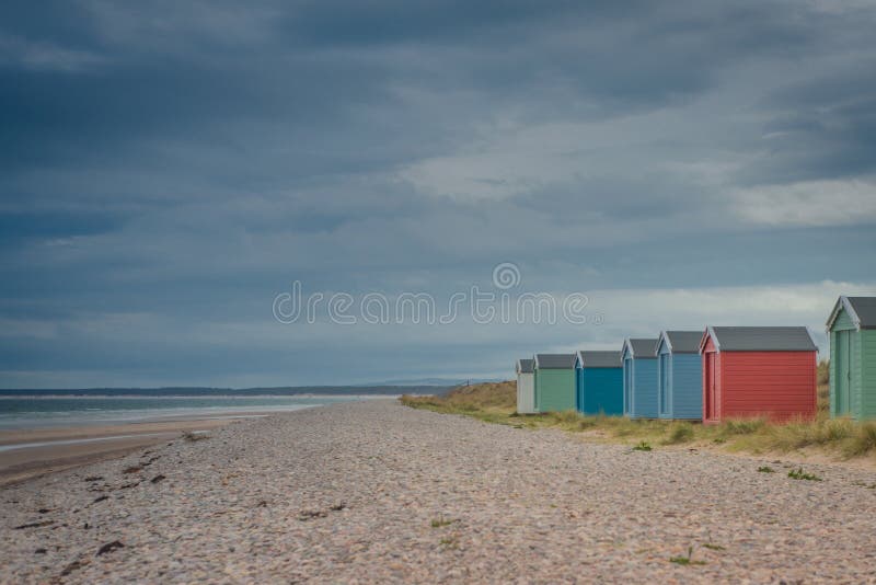 Strandhutten in Findhorn, Schotland, het UK stock fotografie Strandhutten in Findhorn, Schotland, het UK stock fotografie