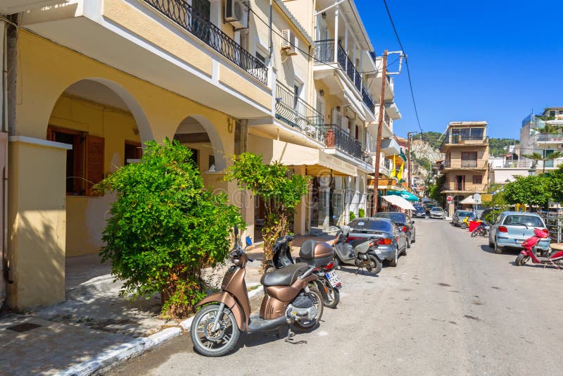 Straten Van Zantestad Op Het Eiland Van Zakynthos Redactionele Foto Image of fiets, europa