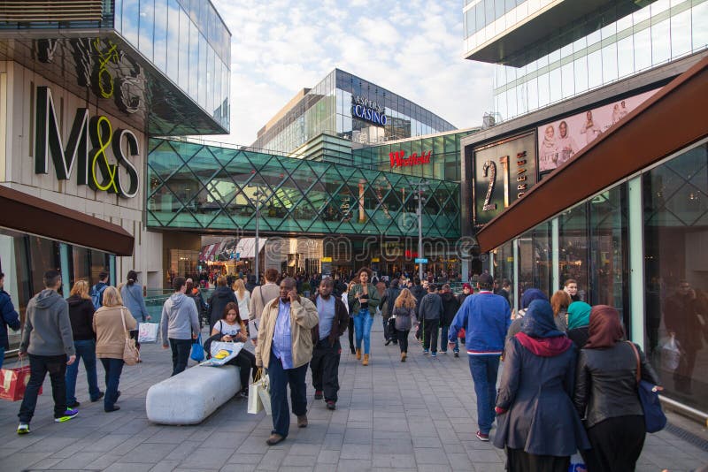 Stratford Village Square, London Editorial Photo - Image of landmark ...