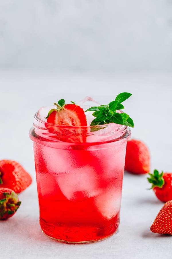 Strawberry Basil Iced Tea Or Lemonade In A Jars Stock Image Image Of Iced Liquid 153742363