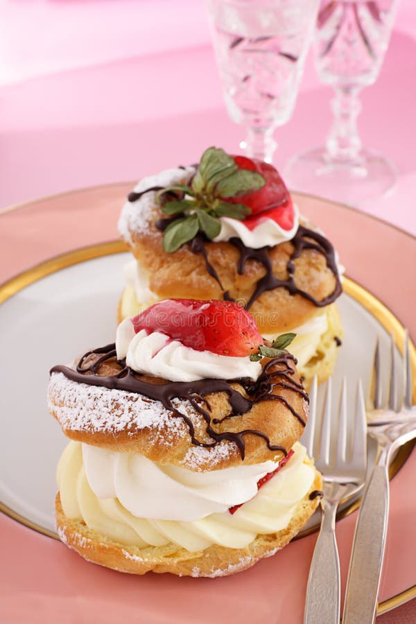 Strawberry cream puffs