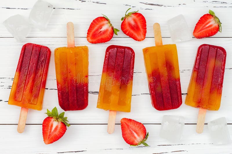 Strawberry mango popsicles - ice pops - paletas.