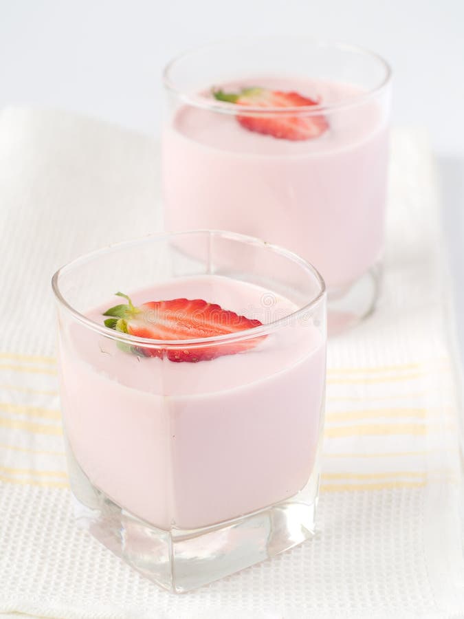 Strawberry yoghurt