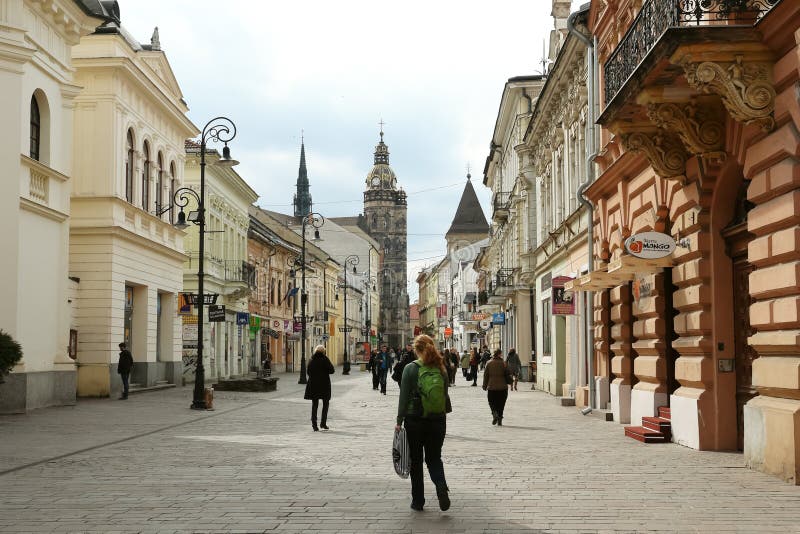 Straße in der Stadt lizenzfreie stockfotografie