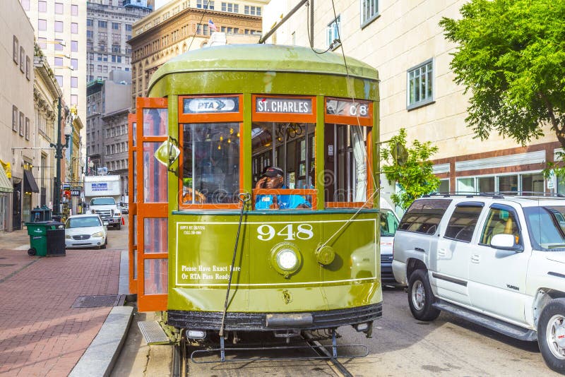 Straßenbahn auf dem St. Charles Street Line in New Orleans
