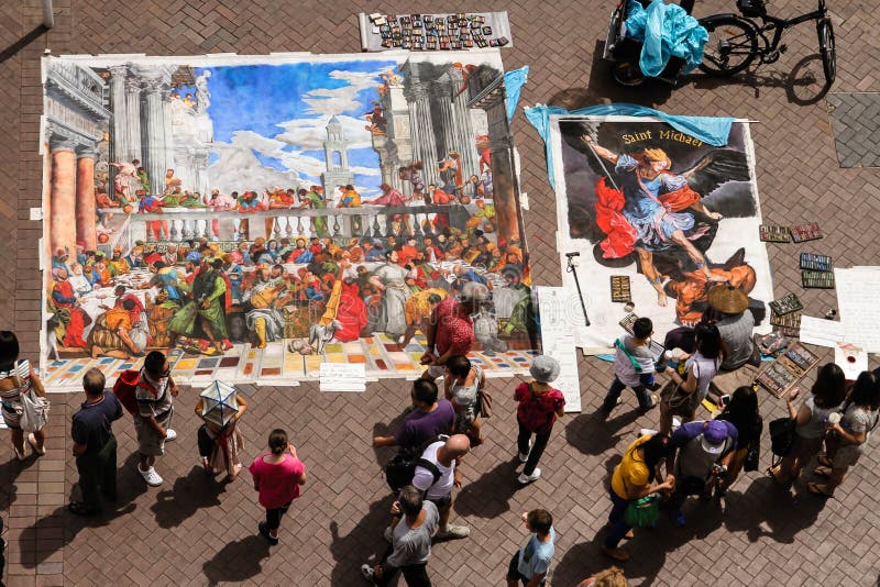 Street artist in the sun royalty free stock images Street artist in the sun royalty free stock images