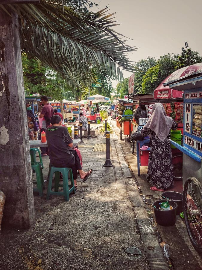 Street Food in Jakarta editorial photography. Image of road - 249165617