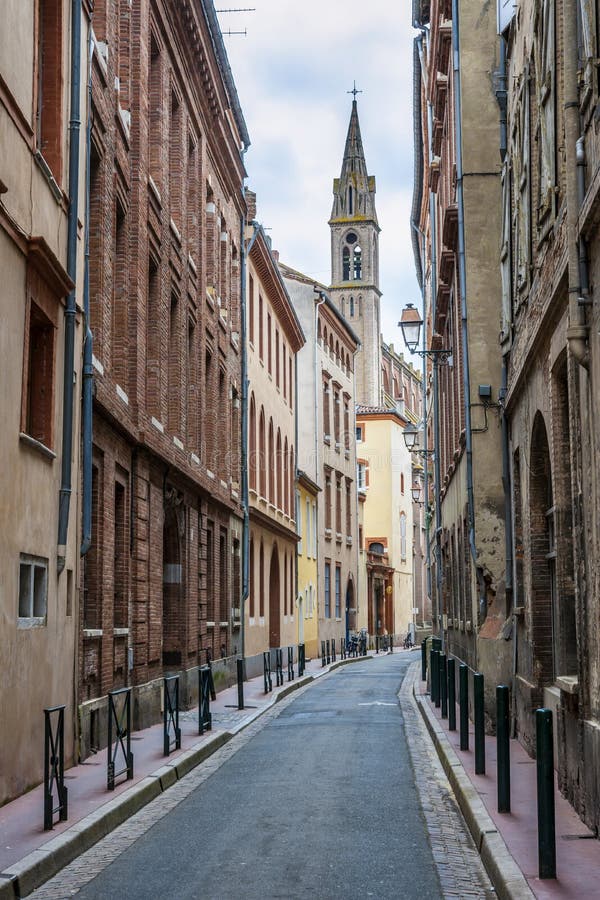 Street in Toulouse stock image. Image of narrow, french - 90836239