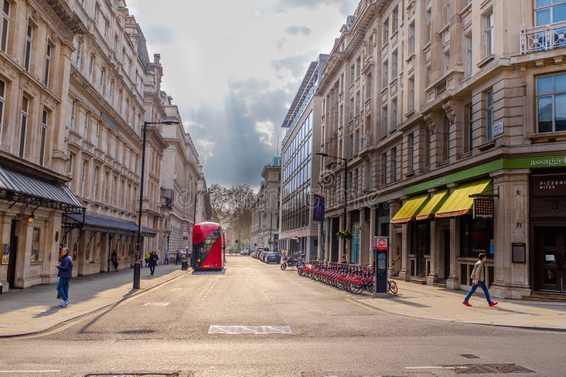 Sunlight Streets of Central London Editorial Image - Image of colour ...