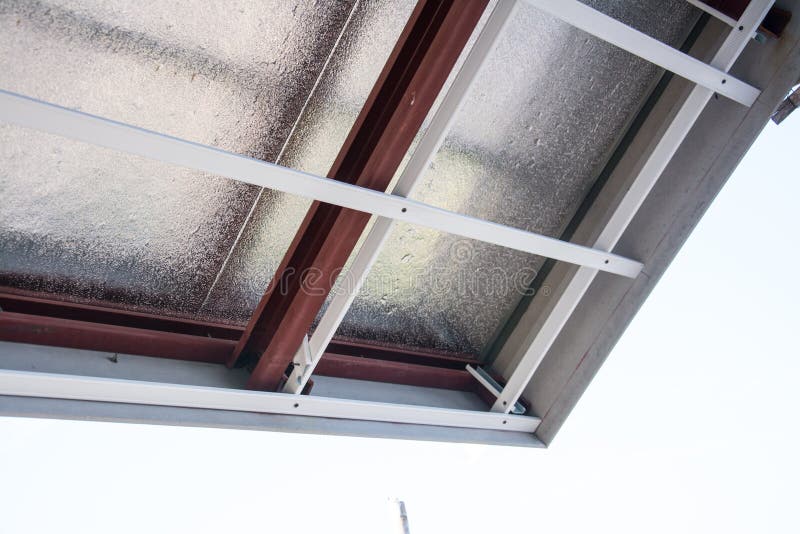 Struktur Der Verschobenen Decke In Der Baustelle Stockfoto - Bild von