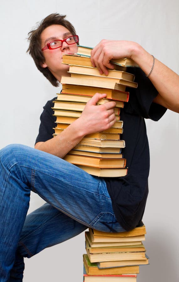 The student and his mountain textbooks