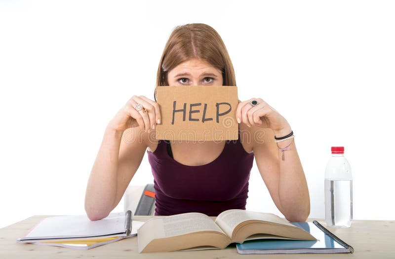 Studentmeisje het bestuderen zich voor universitair examen maakte in spanning ongerust vragend om hulp stock afbeelding Studentmeisje het bestuderen zich voor universitair examen maakte in spanning ongerust vragend om hulp stock afbeelding