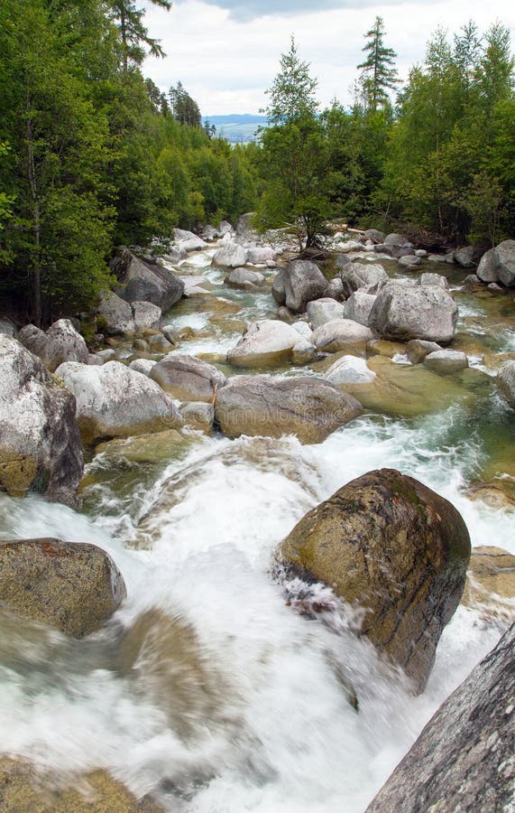 Studený potok vo Vysokých Tatrách, Karpaty