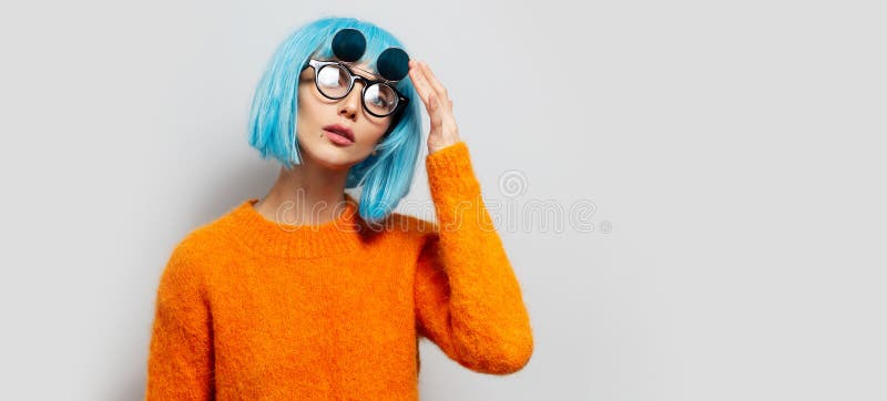 4. Tinder Profile of Blue Hair Girl Allison Campbell - wide 8