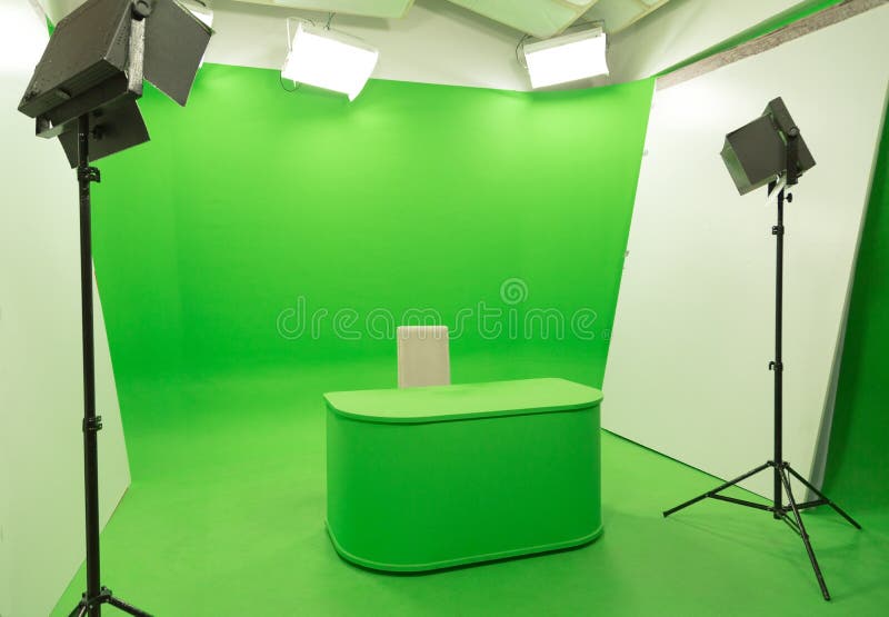 Studioeinrichtung des grünen Schirmfarbenreinheitsschlüsselhintergrundes moderne Fernseh lizenzfreie stockfotografie Studioeinrichtung des grünen Schirmfarbenreinheitsschlüsselhintergrundes moderne Fernseh lizenzfreie stockfotografie