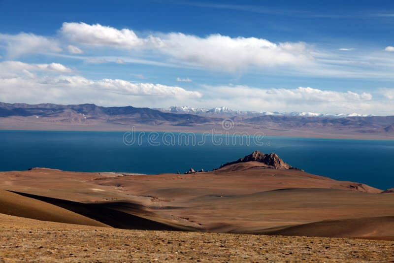 Stunning plateau lake