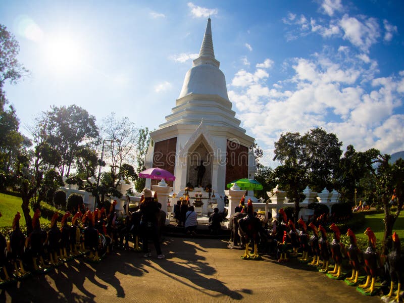 Stupa van Koning Naresuan de Grote Koning Memorial, Chiangdao, Thailand royalty-vrije stock fotografie Stupa van Koning Naresuan de Grote Koning Memorial, Chiangdao, Thailand royalty-vrije stock fotografie