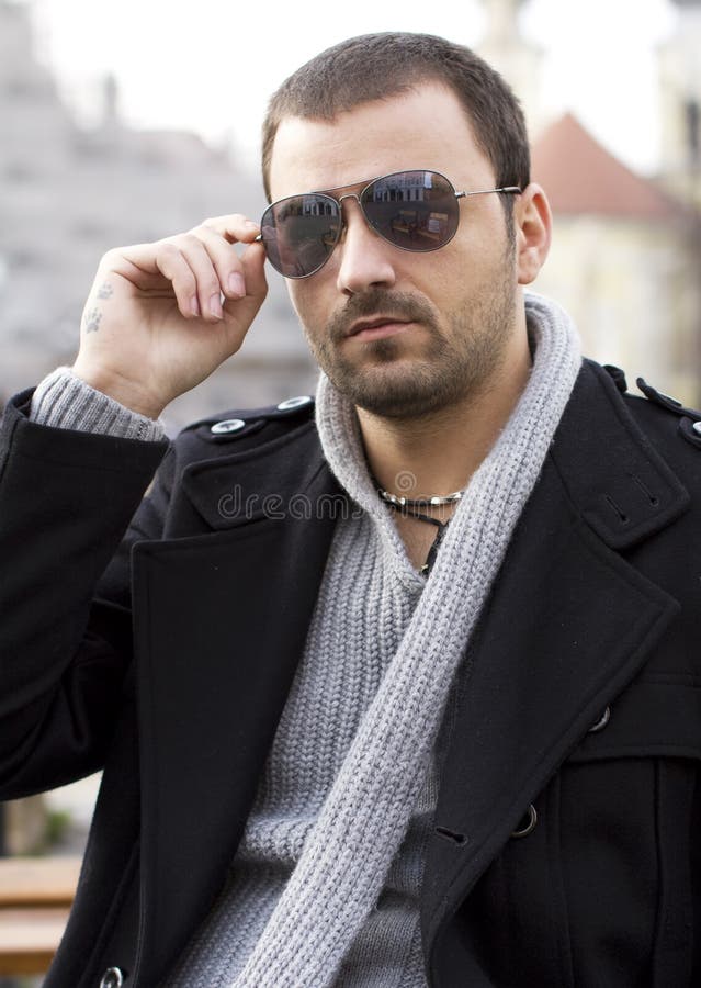 Stylish man with sunglasses