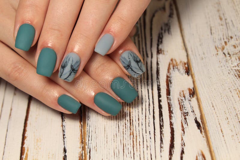 3 Stylish Nail Arts You Need to Explore During This Winter Vacation |  IWMBuzz
